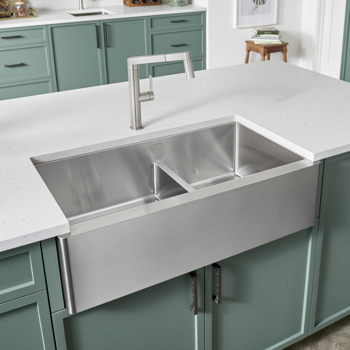 Blanco 525242 Quatrus R15 33" 60/40 Double Bowl Apron-Front Stainless Steel Farmhouse Sink