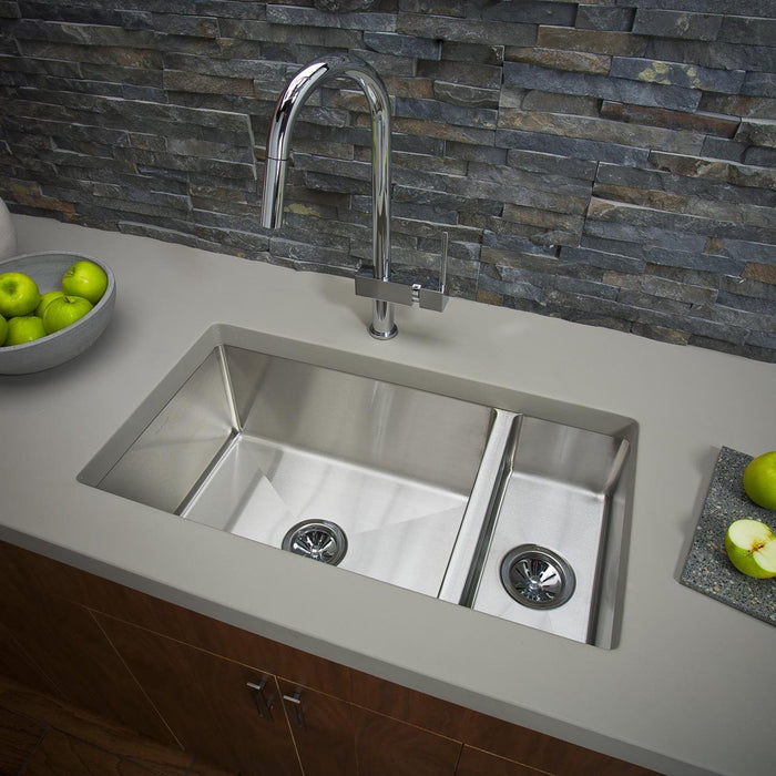 Elkay EFRU321910T Crosstown 16 Gauge 32-1/4 x 18-1/4 x 10" 30/70 2-Bowl Undermount Kitchen Sink