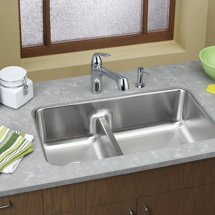 Elkay ELUHAQD32179 Lustertone 32-1/16 x 18-1/2 x 9" 2-Bowl Undermount Kitchen Sink, Aqua Divide